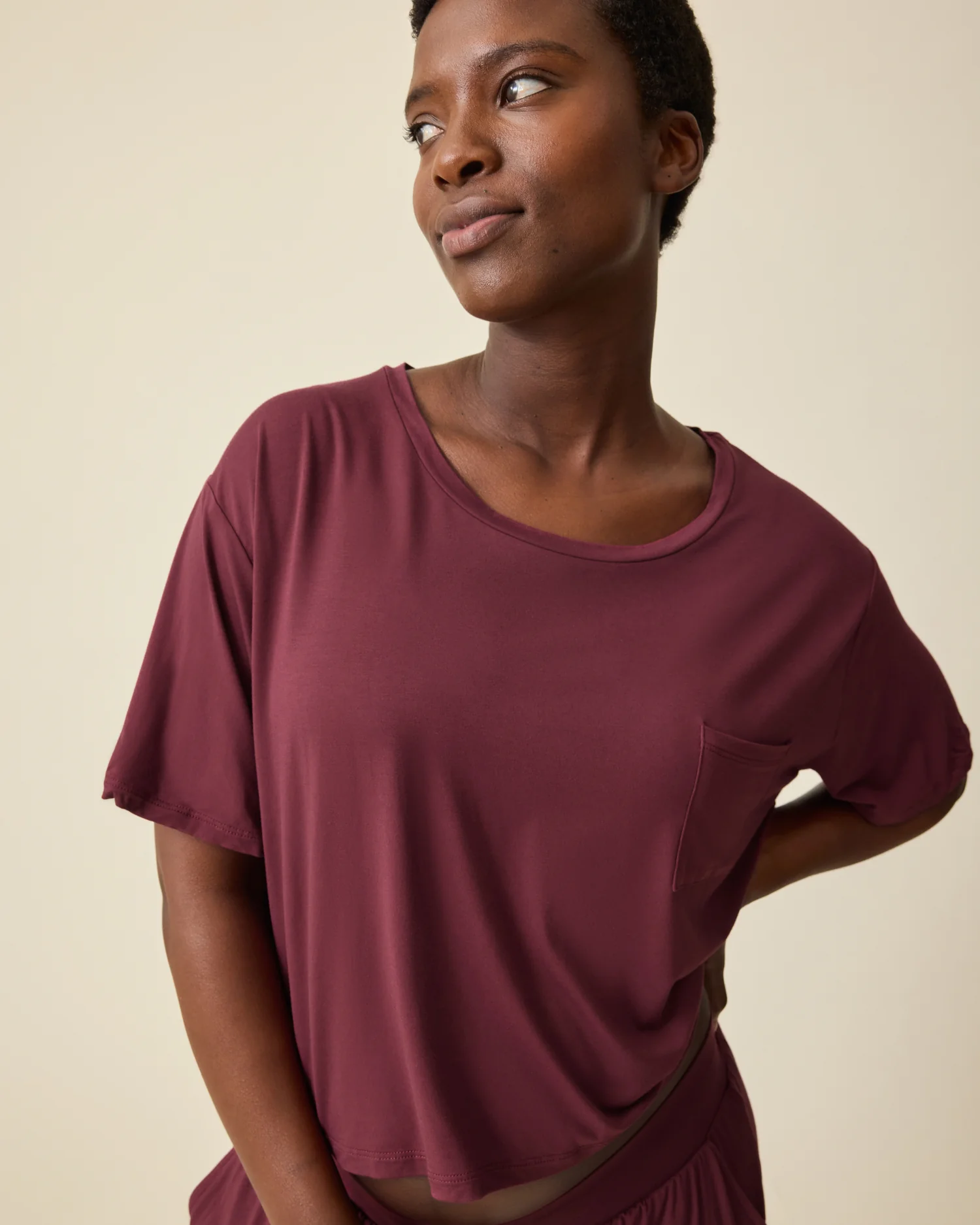 Aria Bamboo Casual Cropped Short Sleeve Top | Deep Burgundy - Image 3