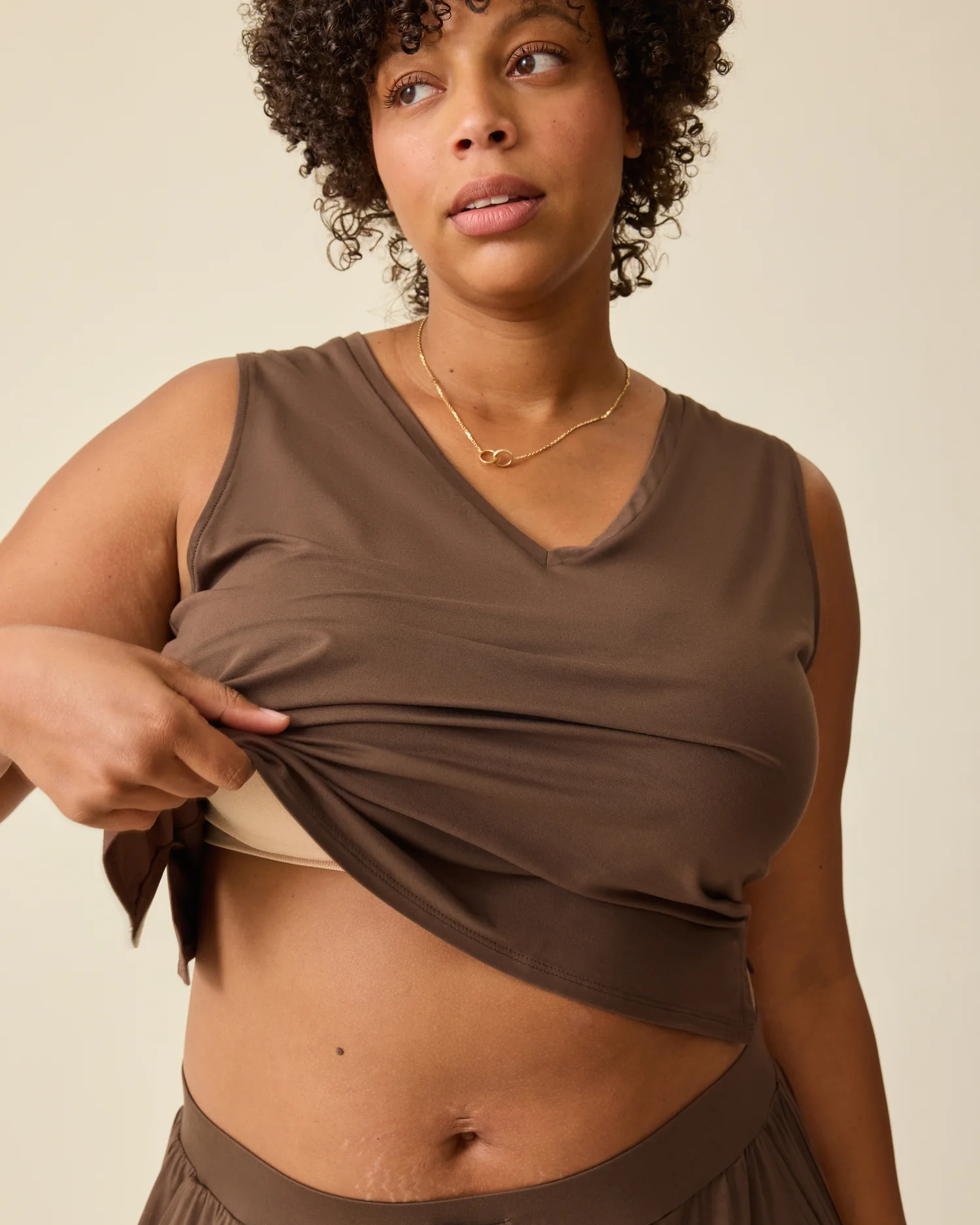 Aria Bamboo Cropped V-neck Tank | Chocolate - Image 2