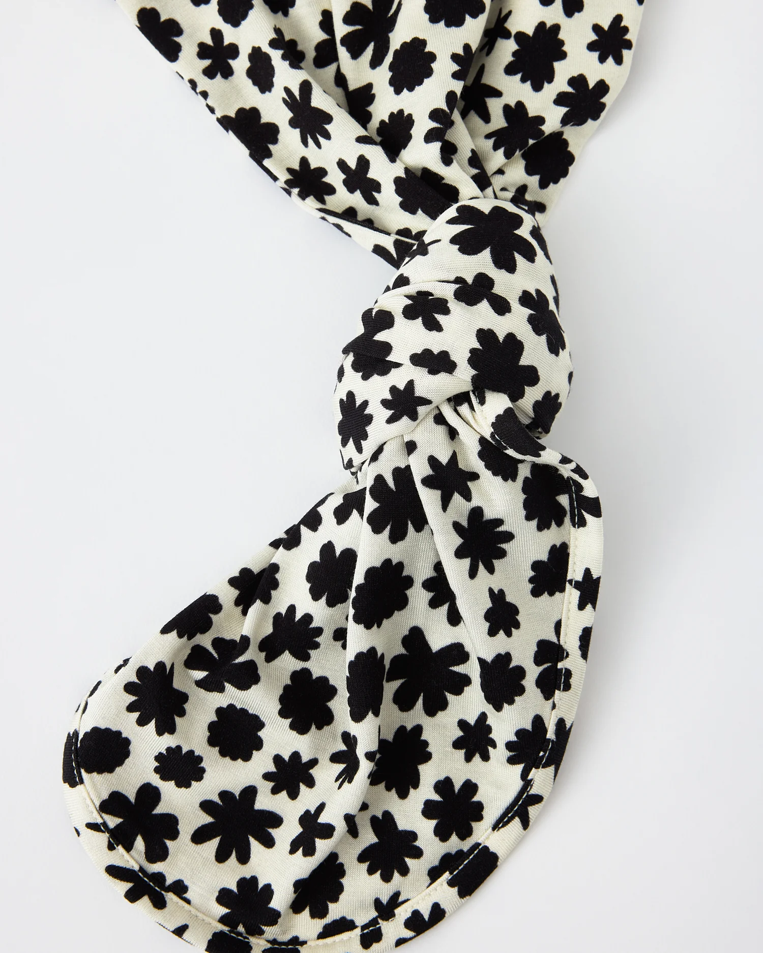 Bamboo Knotted Baby Gown & Hat | Cream Chamomiles - Image 5