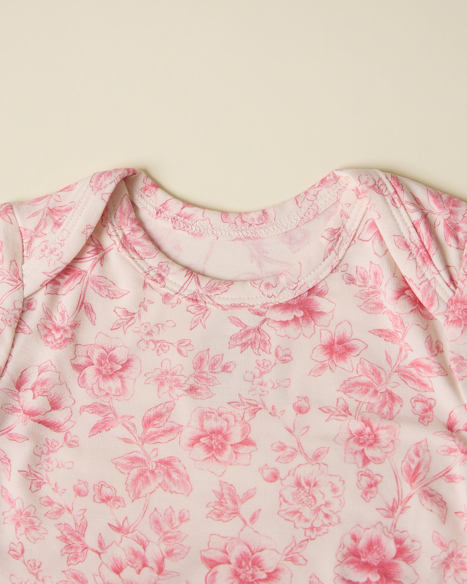 Bamboo Knotted Baby Gown & Hat | Pink Toile - Image 3