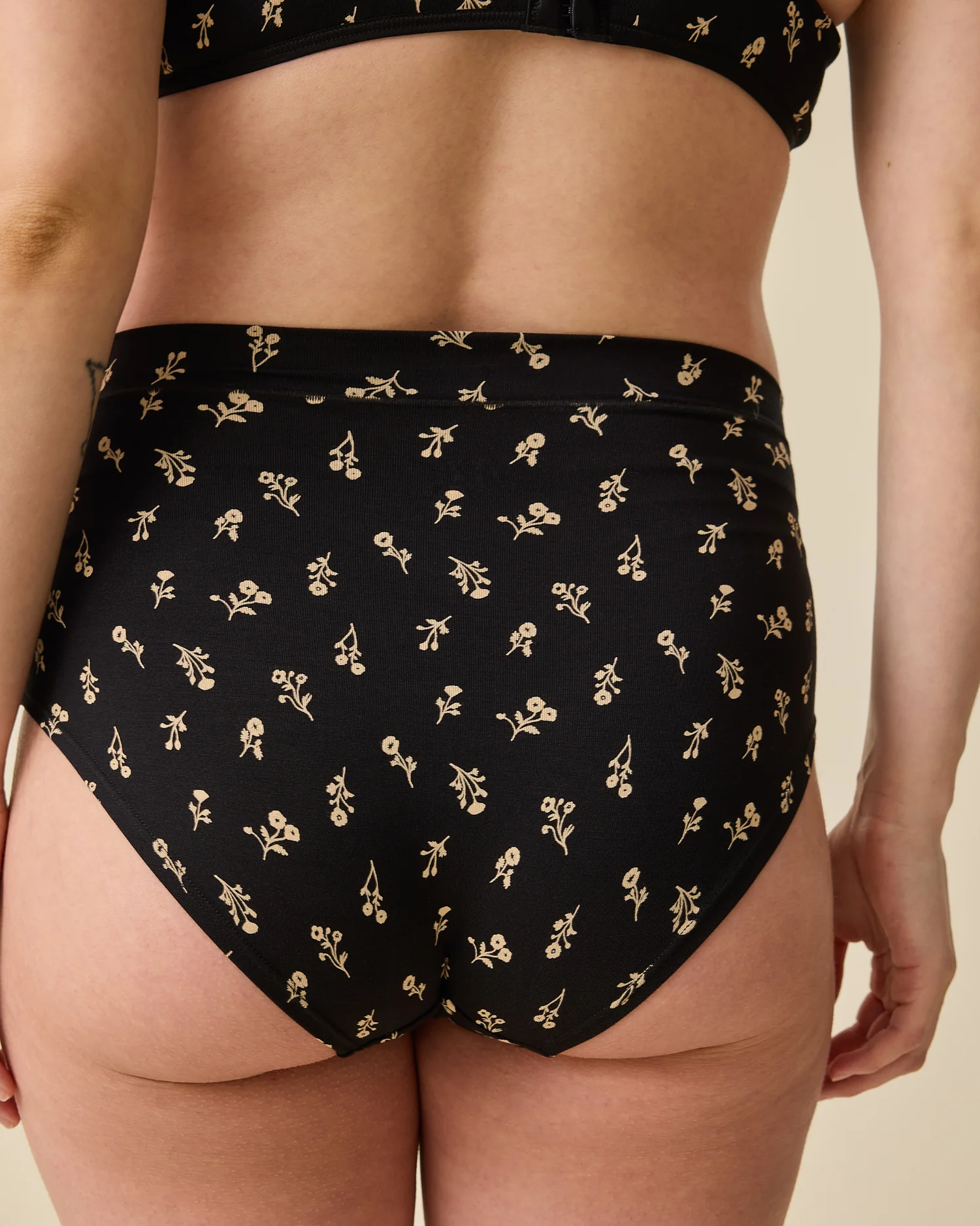 Every Stage Bra & Brief Set - Image 6