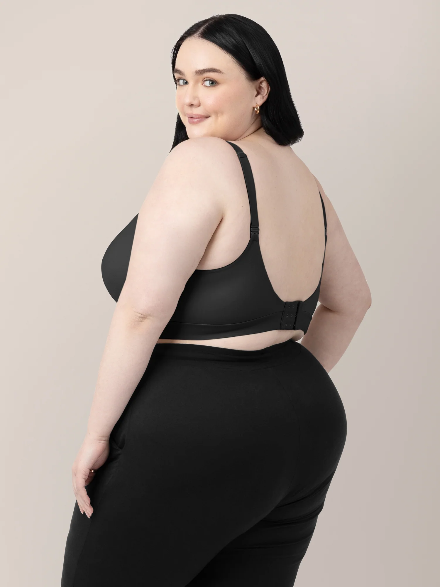 Minimalist Hands-Free Pumping & Nursing Bra | Black - Image 2